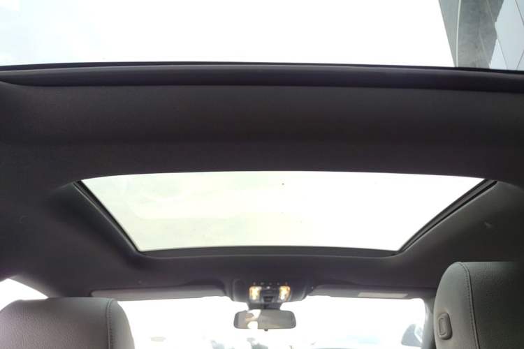 Used Mercedes-Benz A-Class 2022 Restyled A 200 L Sport Sedan Fashion Version Headliner