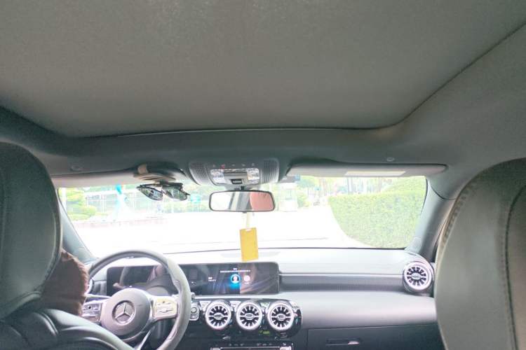 Used Mercedes-Benz A-Class 2022 Revised Version A 200 L Sport Sedan Fashionable Style Headliner