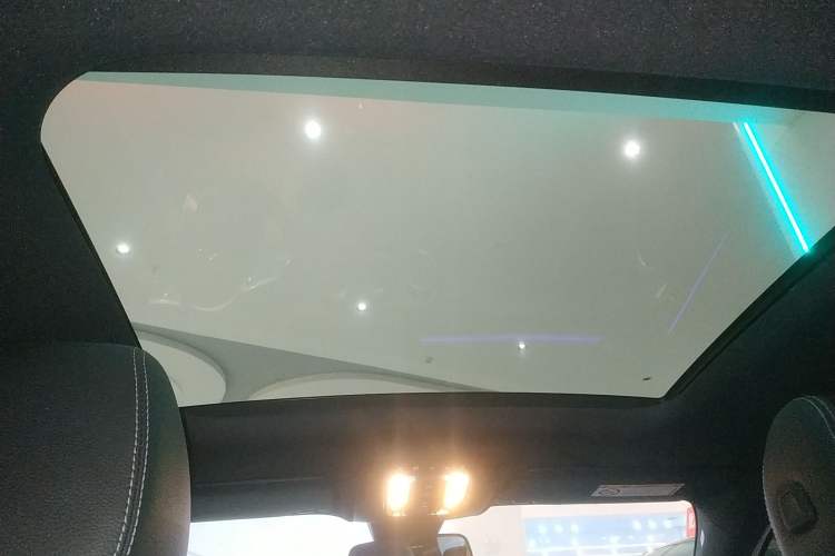 Used Mercedes-Benz A-Class 2022 Revised Version A 200 L Sport Sedan Fashionable Style Headliner