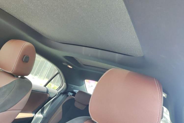 Used Mercedes-Benz A-Class 2022 Revised Version A 200 L Sport Sedan Fashionable Style Headliner