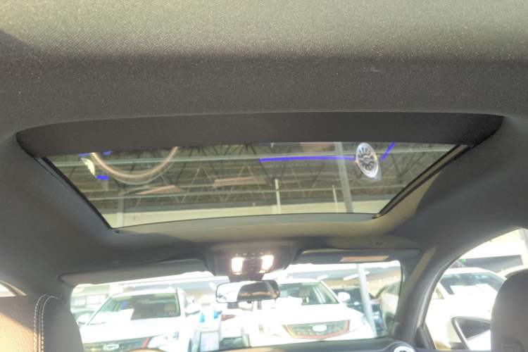 Used Mercedes-Benz A-Class 2022 Revised Version A 200 L Sport Sedan Fashionable Style Headliner