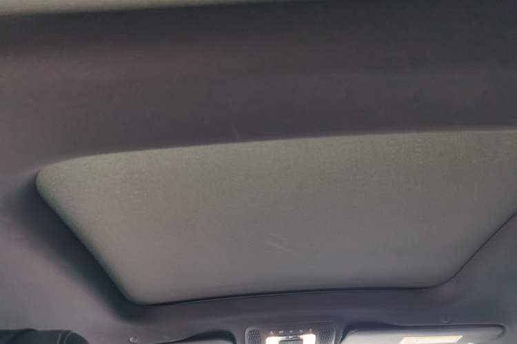 Used Mercedes-Benz A-Class 2022 Revised Version A 200 L Sport Sedan Fashionable Style Headliner