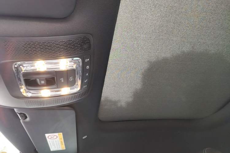 Used Mercedes-Benz A-Class 2022 Second Facelift A 200 L Sport Sedan Fashion Version Headliner