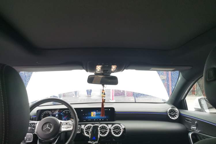 Used Mercedes-Benz A-Class 2022 Second Facelift A 200 L Sport Sedan Fashion Version Headliner