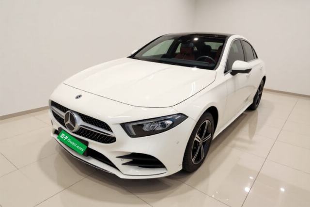 Używany Mercedes-Benz A-Class 2022 Revised Version A 200 L Sport Sedan Fashionable Style