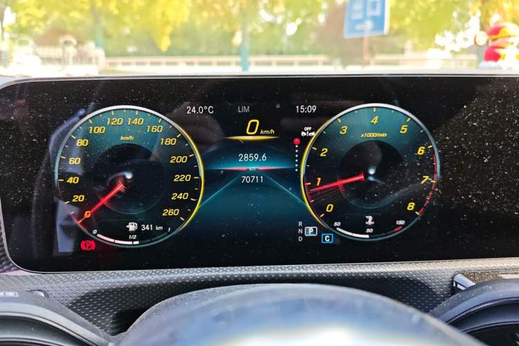 Used Mercedes-Benz A-Class 2022 Revised Version A 200 L Sport Sedan Fashionable Style Instrument Cluster
