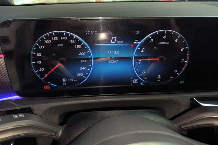 Used Mercedes-Benz A-Class 2022 Revised Version A 200 L Sport Sedan Fashionable Style Instrument Cluster