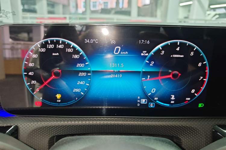 Used Mercedes-Benz A-Class 2022 Revised Version A 200 L Sport Sedan Fashionable Style Instrument Cluster