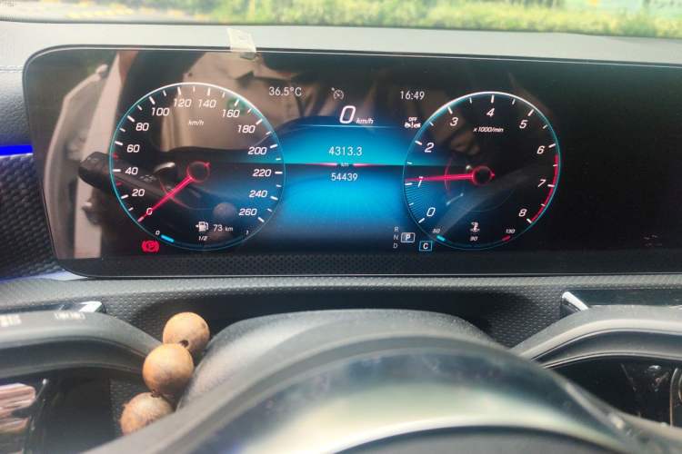 Used Mercedes-Benz A-Class 2022 Revised Version A 200 L Sport Sedan Fashionable Style Instrument Cluster