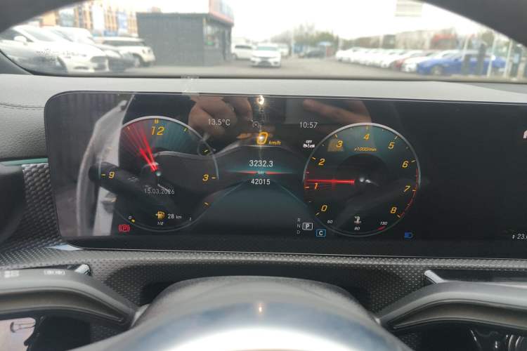 Used Mercedes-Benz A-Class 2022 Revised Version A 200 L Sport Sedan Fashionable Style Instrument Cluster