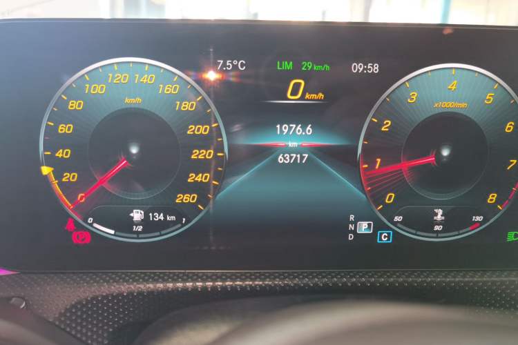 Used Mercedes-Benz A-Class 2022 Second Facelift A 200 L Sport Sedan Fashion Version Instrument Cluster