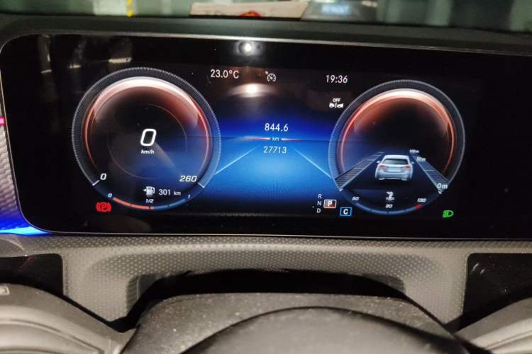 Used Mercedes-Benz A-Class 2022 Revised Version A 200 L Sport Sedan Fashionable Style Instrument Cluster