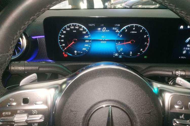 Used Mercedes-Benz A-Class 2022 Revised Version A 200 L Sport Sedan Fashionable Style Instrument Cluster