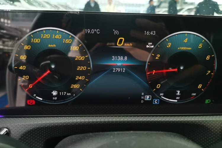 Used Mercedes-Benz A-Class 2022 Revised Version A 200 L Sport Sedan Fashionable Style Instrument Cluster