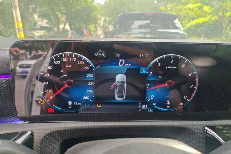 Used Mercedes-Benz A-Class 2022 Second Facelift A 200 L Sport Sedan Fashion Version Instrument Cluster