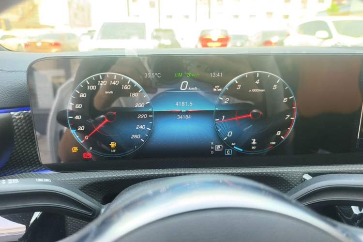 Used Mercedes-Benz A-Class 2022 Revised Version A 200 L Sport Sedan Fashionable Style Instrument Cluster