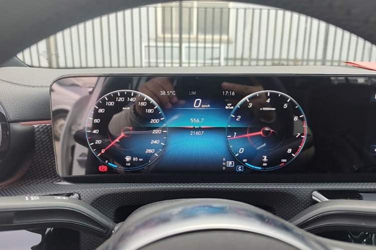 Used Mercedes-Benz A-Class 2022 Revised Version A 200 L Sport Sedan Fashionable Style Instrument Cluster