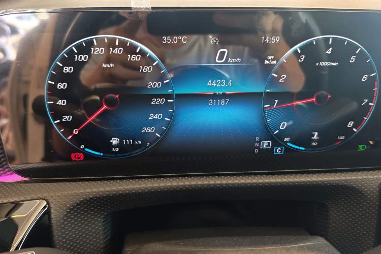 Used Mercedes-Benz A-Class 2022 Revised Version A 200 L Sport Sedan Fashionable Style Instrument Cluster