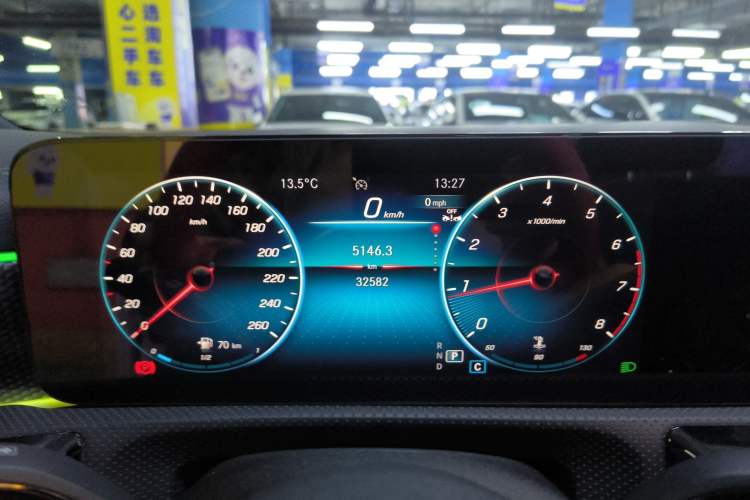 Used Mercedes-Benz A-Class 2022 Revised Version A 200 L Sport Sedan Fashionable Style Instrument Cluster