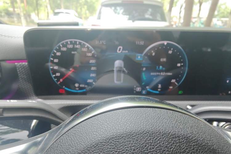 Used Mercedes-Benz A-Class 2022 Restyled A 200 L Sport Sedan Fashion Version Instrument Cluster