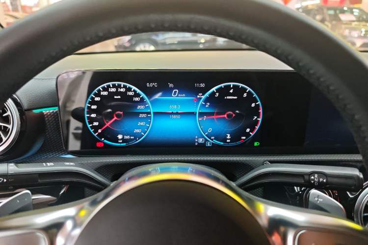 Used Mercedes-Benz A-Class 2022 Revised Version A 200 L Sport Sedan Fashionable Style Instrument Cluster