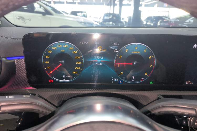 Used Mercedes-Benz A-Class 2022 Revised Version A 200 L Sport Sedan Fashionable Style Instrument Cluster