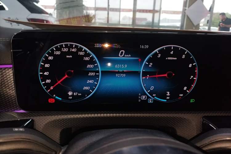 Used Mercedes-Benz A-Class 2022 Second Facelift A 200 L Sport Sedan Fashion Version Instrument Cluster
