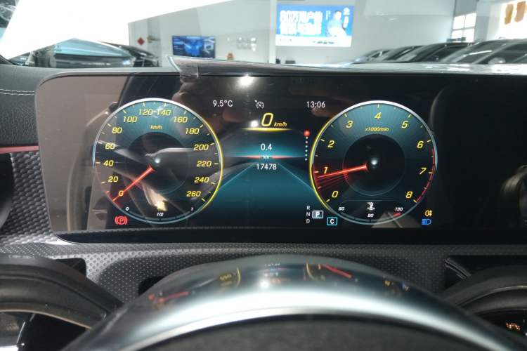 Used Mercedes-Benz A-Class 2022 Revised Version A 200 L Sport Sedan Fashionable Style Instrument Cluster