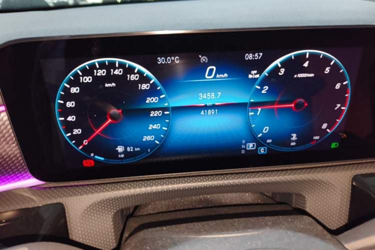 Used Mercedes-Benz A-Class 2022 Revised Version A 200 L Sport Sedan Fashionable Style Instrument Cluster