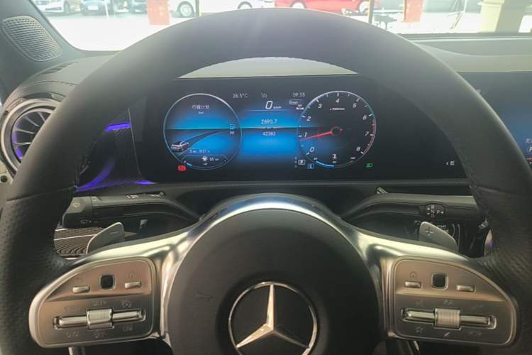 Used Mercedes-Benz A-Class 2022 Revised Version A 200 L Sport Sedan Fashionable Style Instrument Cluster