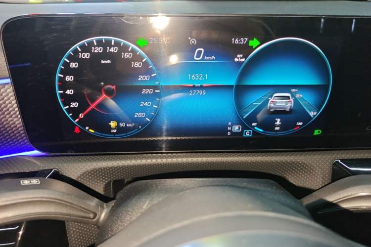 Used Mercedes-Benz A-Class 2022 Revised Version A 200 L Sport Sedan Fashionable Style Instrument Cluster
