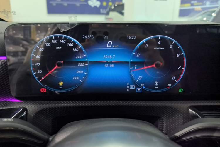 Used Mercedes-Benz A-Class 2022 Second Facelift A 200 L Sport Sedan Fashion Version Instrument Cluster