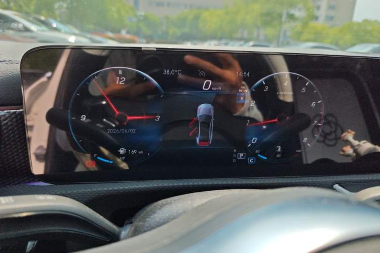 Used Mercedes-Benz A-Class 2022 Revised Version A 200 L Sport Sedan Fashionable Style Instrument Cluster