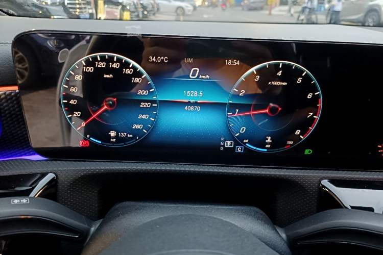 Used Mercedes-Benz A-Class 2022 Restyled A 200 L Sport Sedan Fashion Version Instrument Cluster