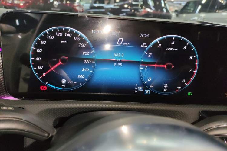 Used Mercedes-Benz A-Class 2022 Revised Version A 200 L Sport Sedan Fashionable Style Instrument Cluster