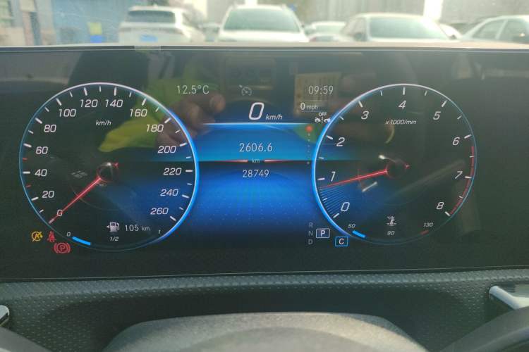 Used Mercedes-Benz A-Class 2022 Revised Version A 200 L Sport Sedan Fashionable Style Instrument Cluster