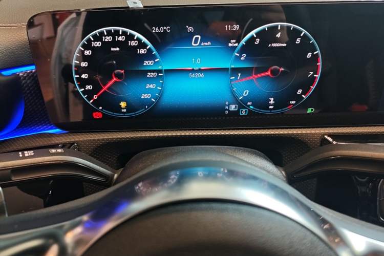Used Mercedes-Benz A-Class 2022 Revised Version A 200 L Sport Sedan Fashionable Style Instrument Cluster