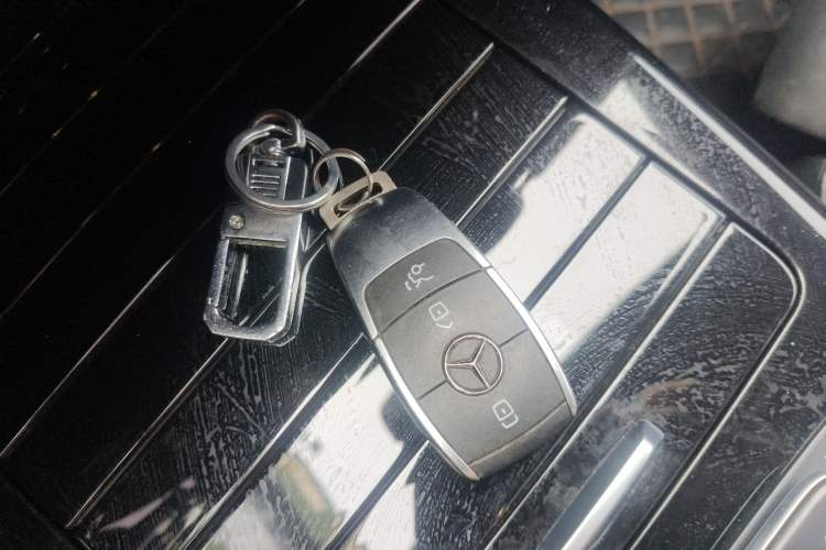 Used Mercedes-Benz A-Class 2022 Second Facelift A 200 L Sport Sedan Fashion Version Interior 1
