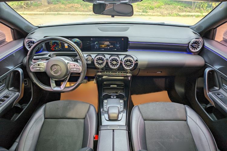 Used Mercedes-Benz A-Class 2022 Restyled A 200 L Sport Sedan Fashion Version Interior 1