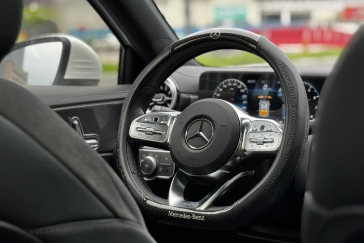 Used Mercedes-Benz A-Class 2022 Revised Version A 200 L Sport Sedan Fashionable Style Interior 1