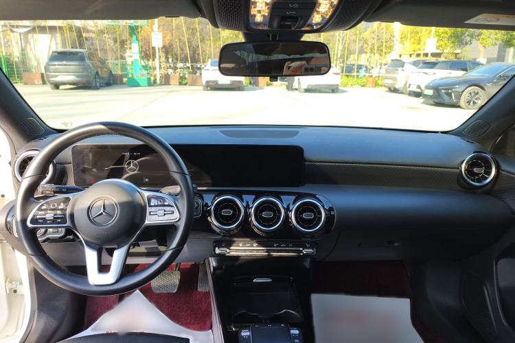Used Mercedes-Benz A-Class 2022 Revised A 200 Dynamic Edition Interior 1