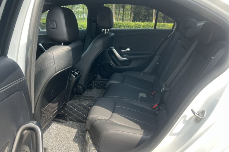 Used Mercedes-Benz A-Class 2022 Restyled A 200 L Sport Sedan Fashion Version Interior 2