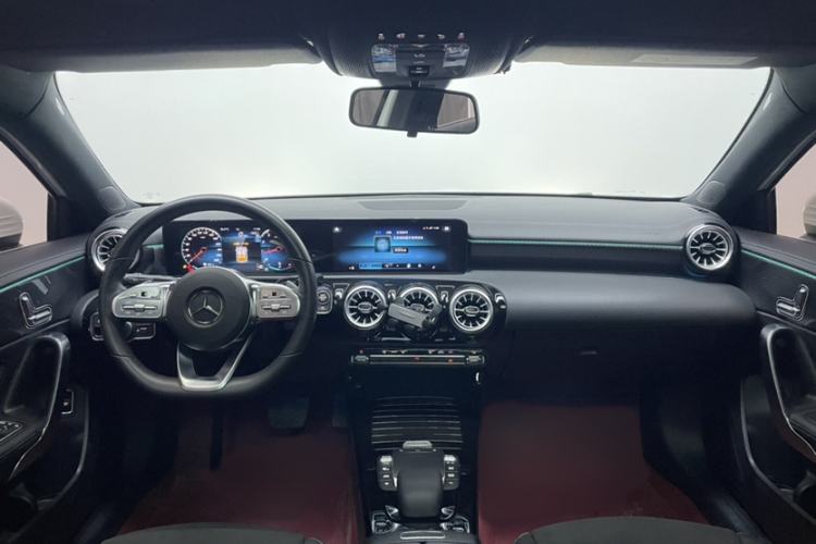 Used Mercedes-Benz A-Class 2022 Revised Version A 200 L Sport Sedan Fashionable Style Interior 2