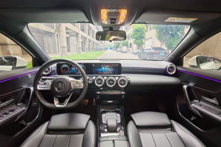 Used Mercedes-Benz A-Class 2022 Restyled A 200 L Sport Sedan Fashion Version Interior 2