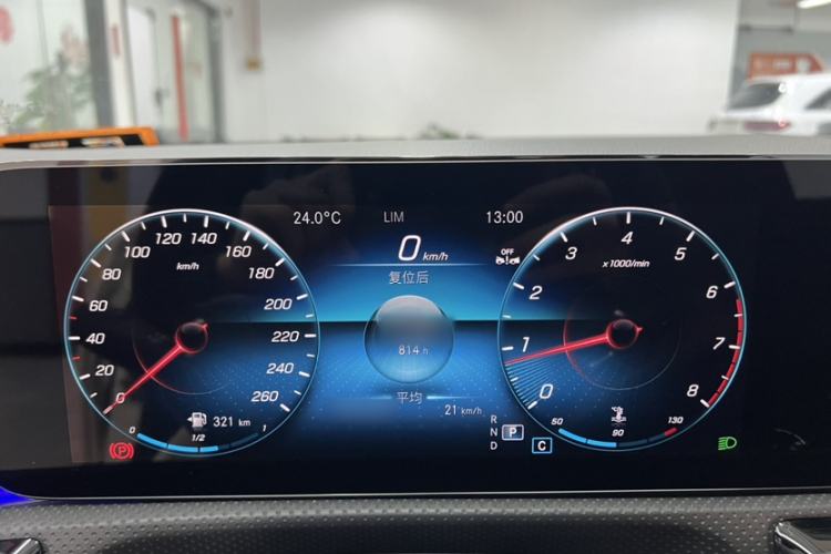 Used Mercedes-Benz A-Class 2022 Revised Version A 200 L Sport Sedan Fashionable Style Interior 2