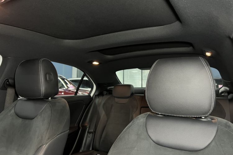 Used Mercedes-Benz A-Class 2022 Revised Version A 200 L Sport Sedan Fashionable Style Interior 2