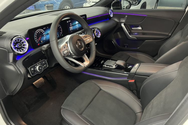 Used Mercedes-Benz A-Class 2022 Revised Version A 200 L Sport Sedan Fashionable Style Interior 5