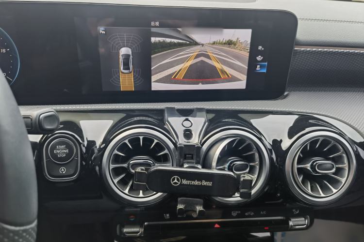 Used Mercedes-Benz A-Class 2022 Restyled A 200 L Sport Sedan Fashion Version Interior 6