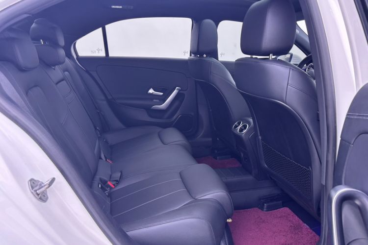 Used Mercedes-Benz A-Class 2022 Restyled A 200 L Sport Sedan Fashion Version Interior 6