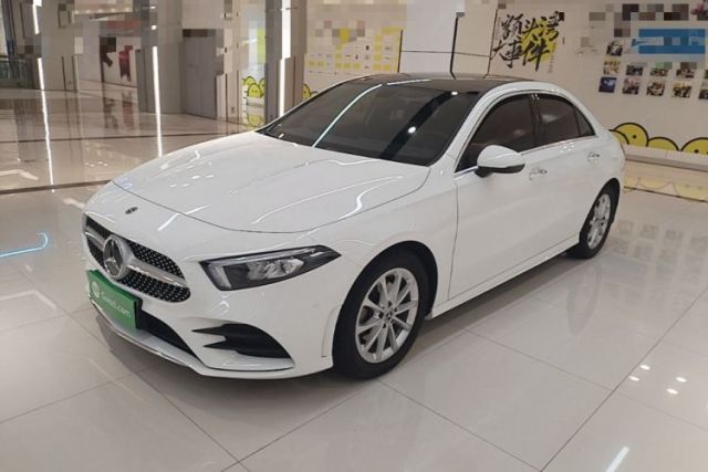 Used Mercedes-Benz A-Class 2022 Revised Version A 200 L Sport Sedan Fashionable Style